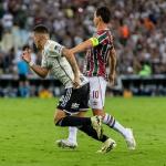 Jogadores do Fluminense discutem em jogo contra o Atlético pela Libertadores