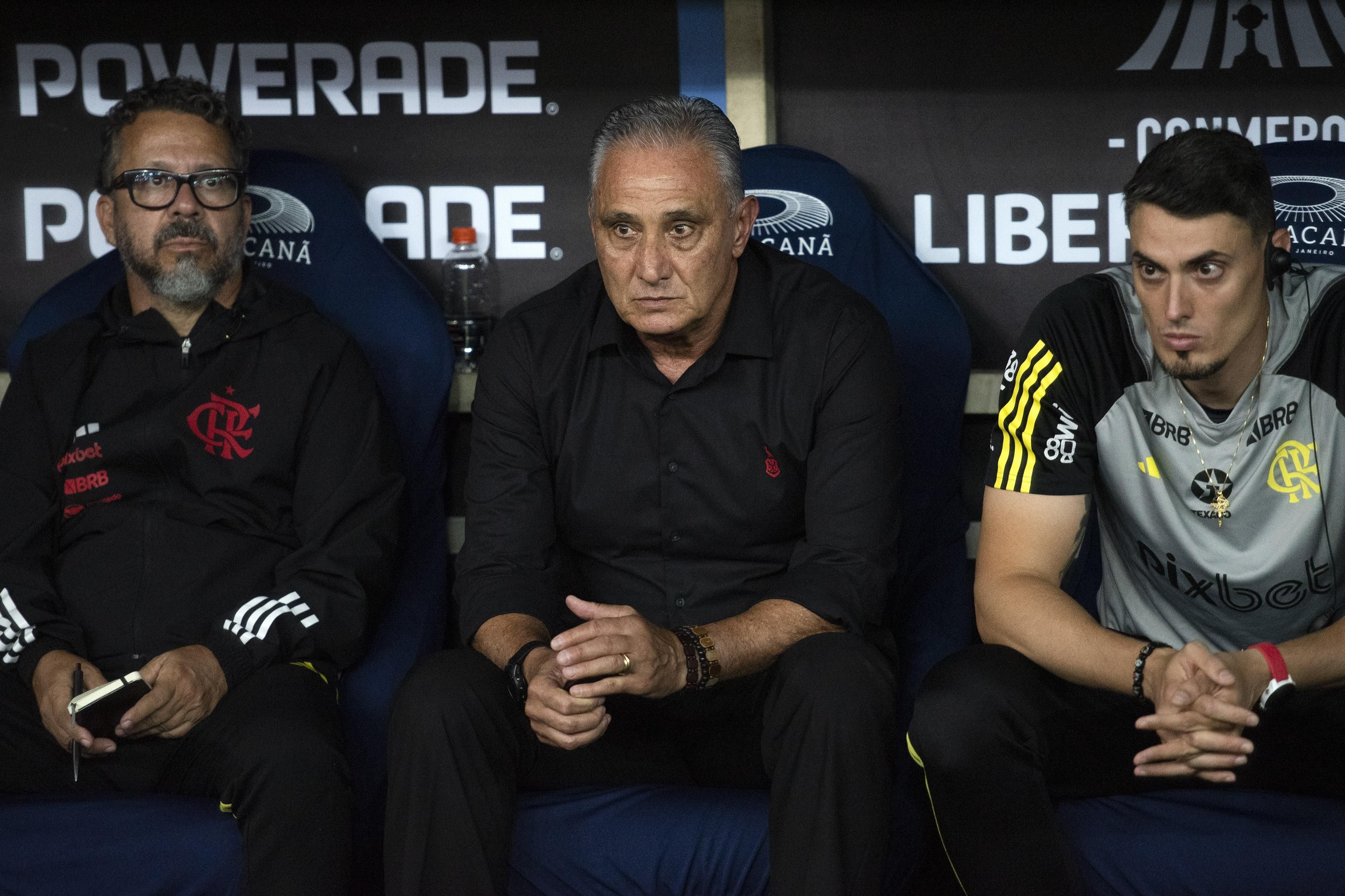 Libertadores: torcida do Flamengo perde a paciência com Tite no Maracanã