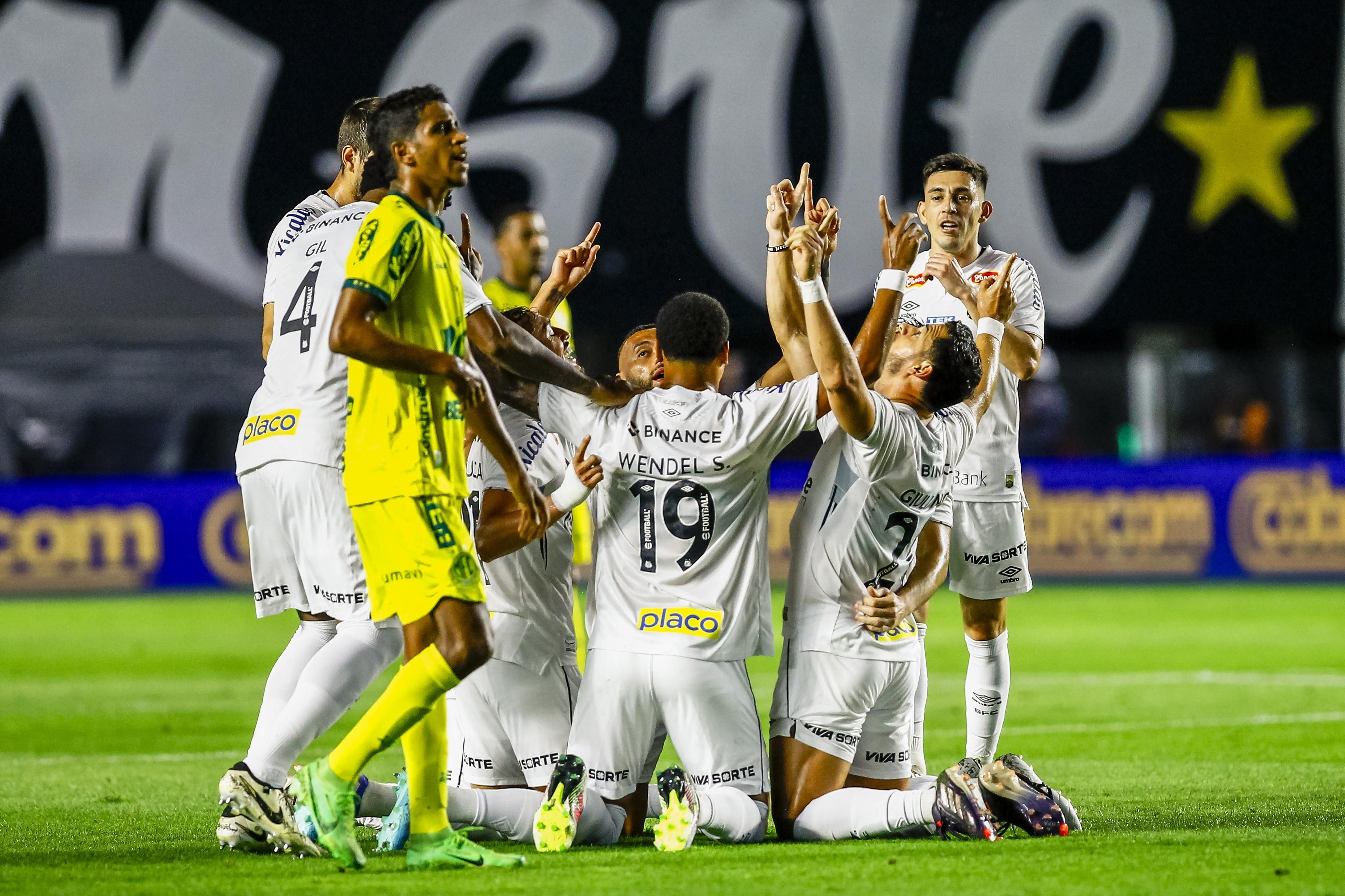 Santos vence Mirassol com emoção e assume liderança da Série B