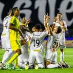 Santos vence Mirassol com emoção e assume liderança da Série B