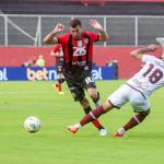 Vitória busca empate heróico contra o Jacuipense e mantém a liderança do Baiano