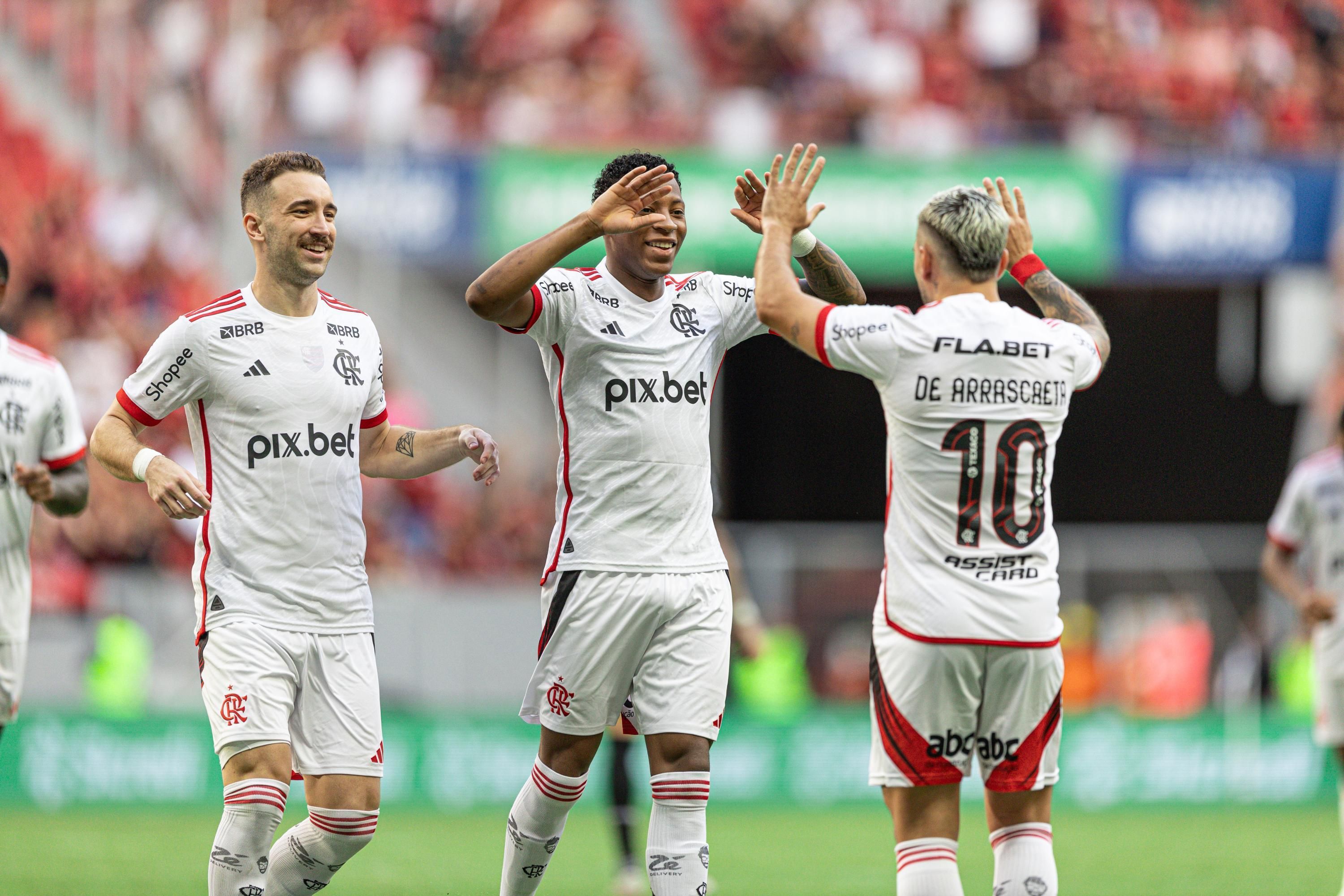 Em estreia do time principal, Flamengo vence Volta Redonda pelo Carioca