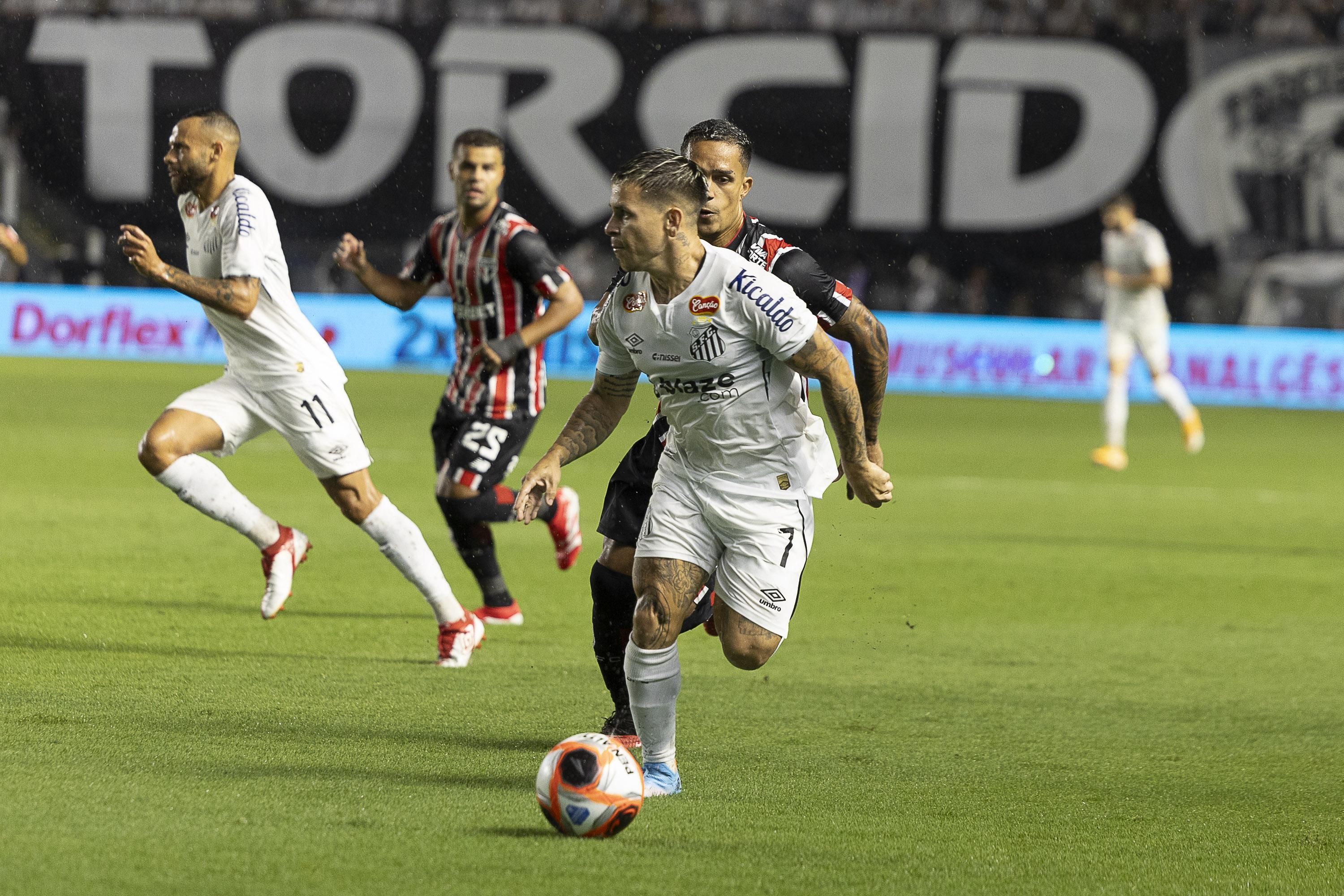 Soteldo jogou 'Sansão' no sacrifício e chegou a preocupar no Santos