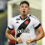 Vasco recebe sondagens e aguarda oferta oficial para liberar zagueiro argentino