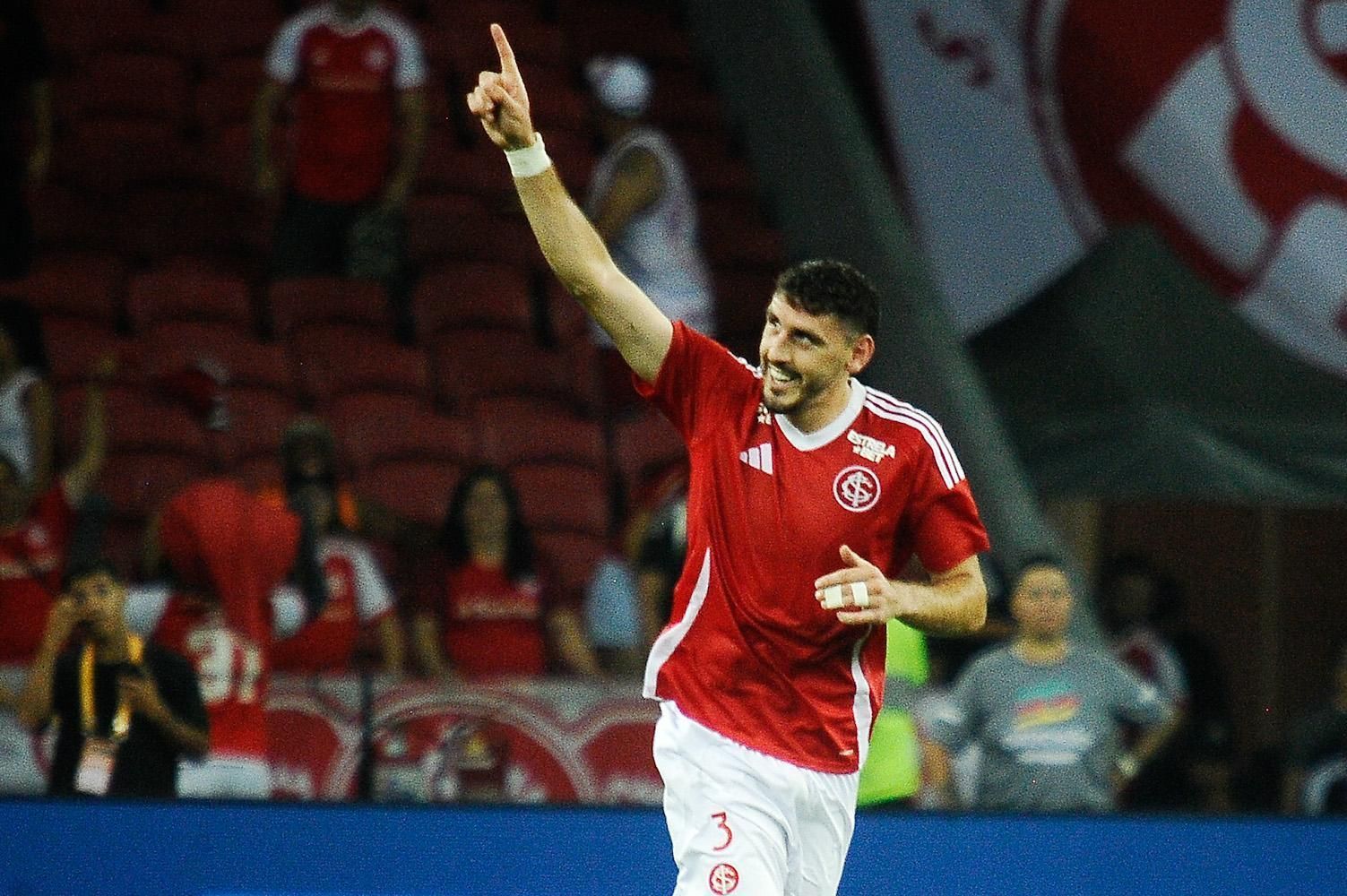 No Beira-Rio, Inter goleia Brasil de Pelotas e convence no Gauchão