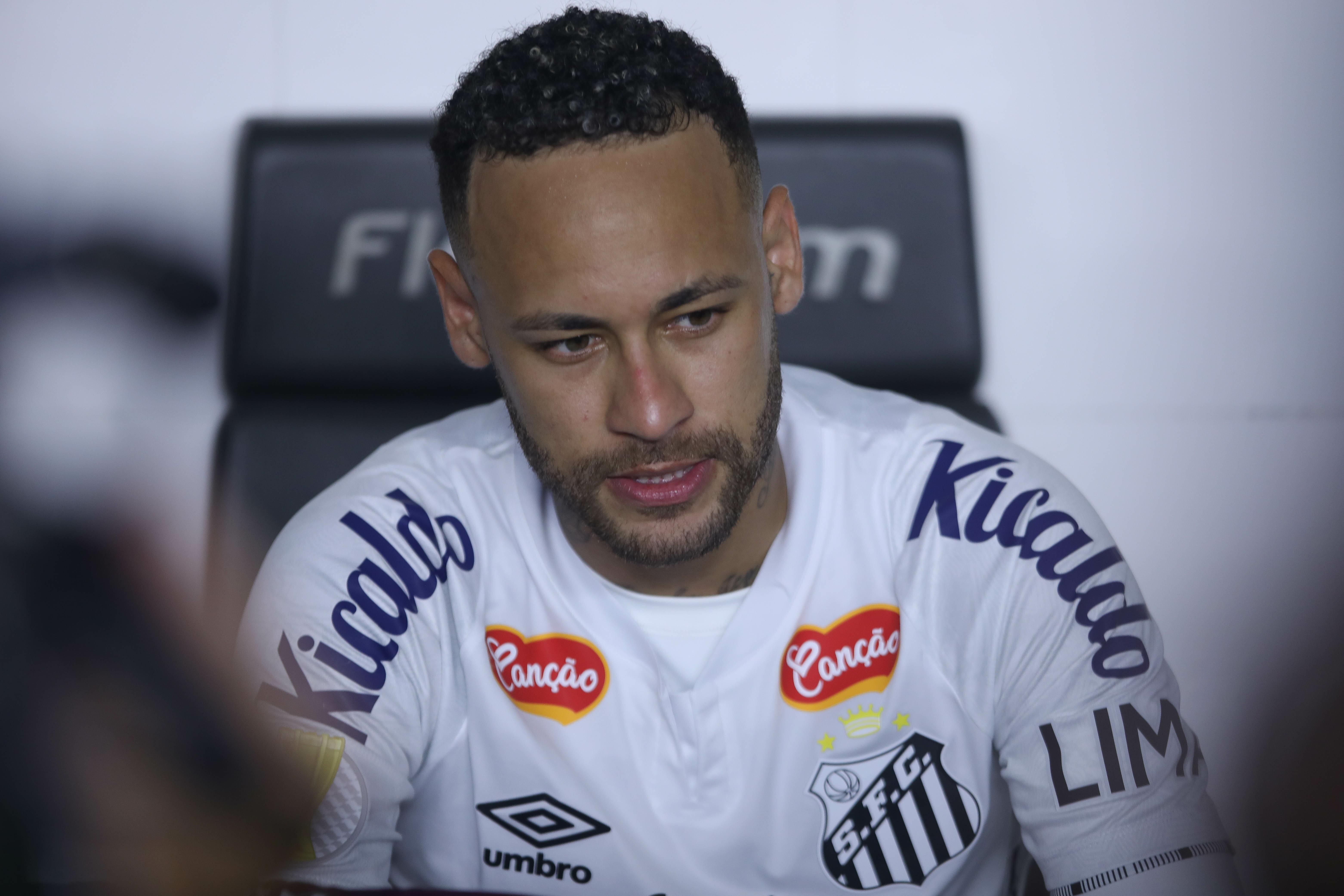 Memphis Depay x Neymar: veja as escalações de Corinthians e Santos