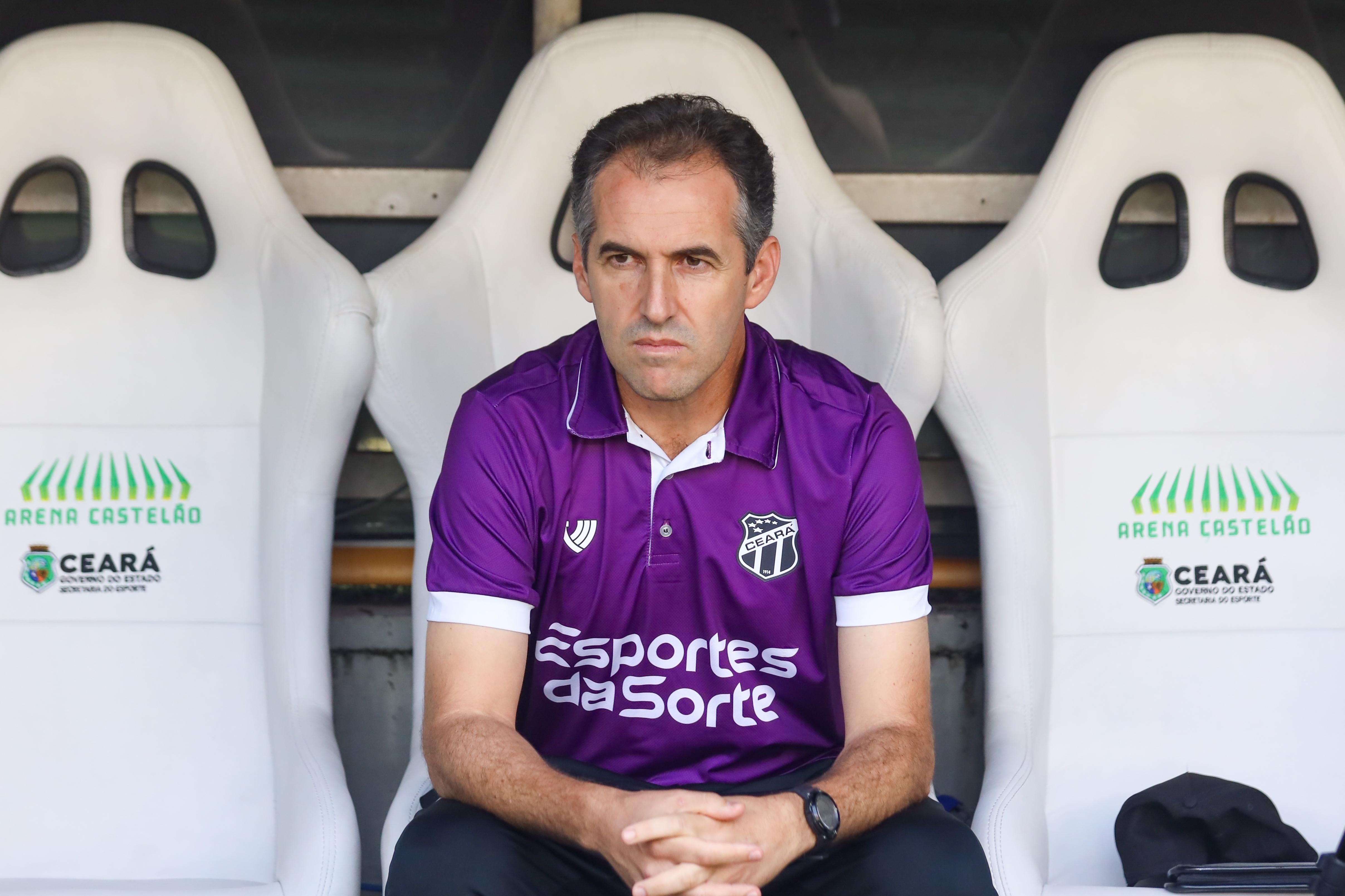 Léo Condé elogia sinergia do Ceará com a torcida na vitória sobre o Fortaleza