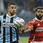 Em GreNal polêmico, Grêmio e Inter empatam pelo Gauchão