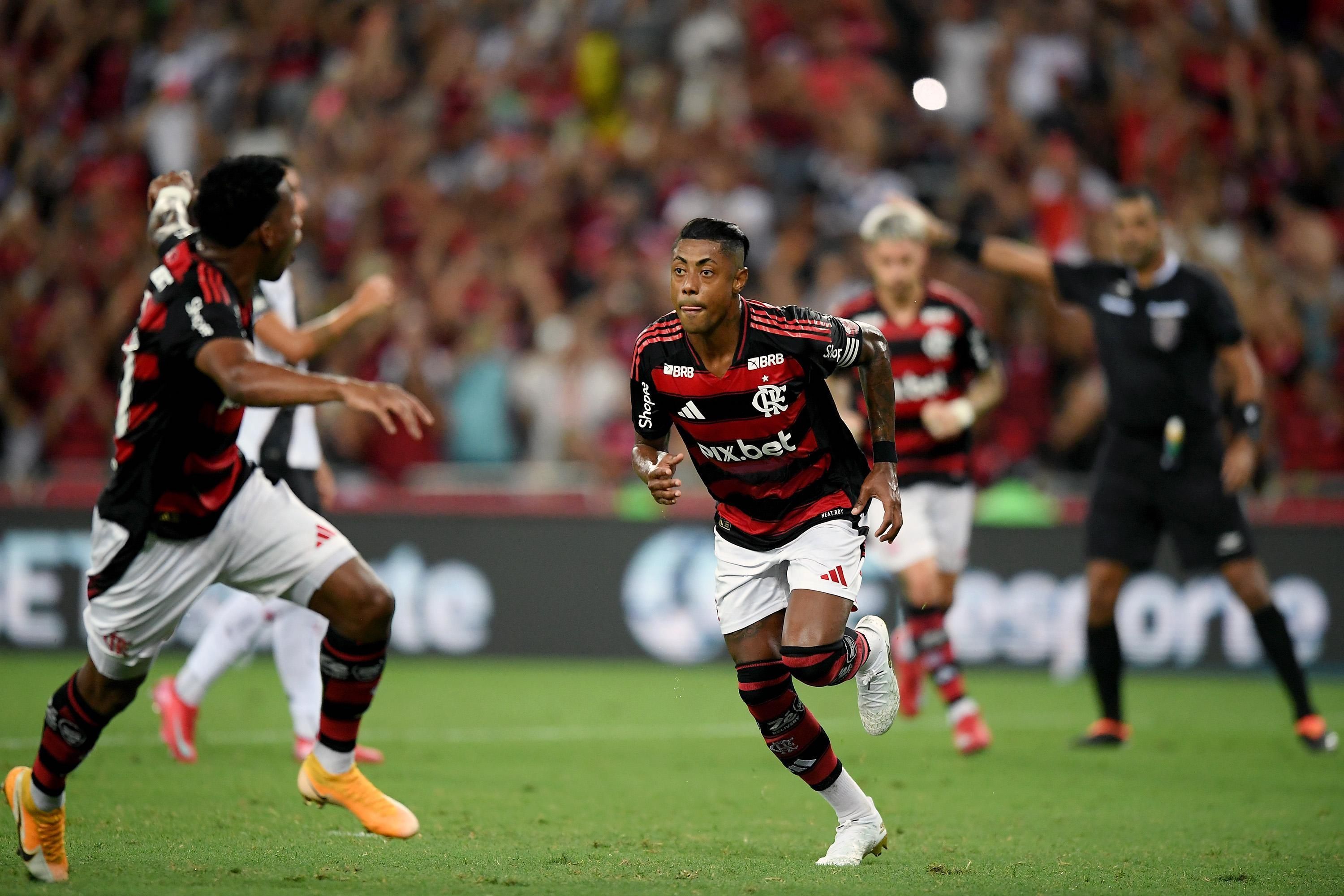 Flamengo vence o Vasco e garante classificação antecipada no Campeonato Carioca