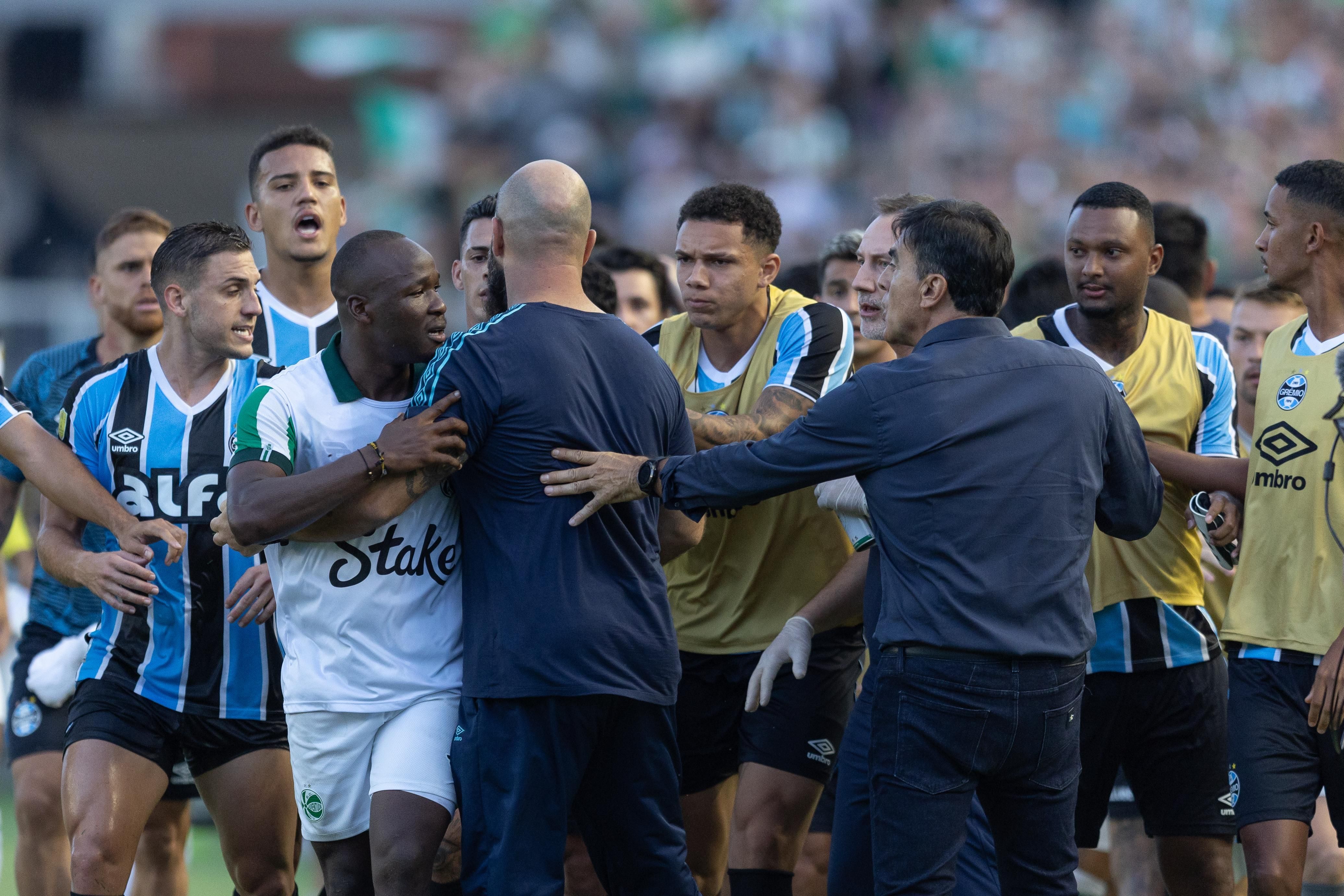 Súmula de Juventude x Grêmio detalha briga e expulsões no final da partida