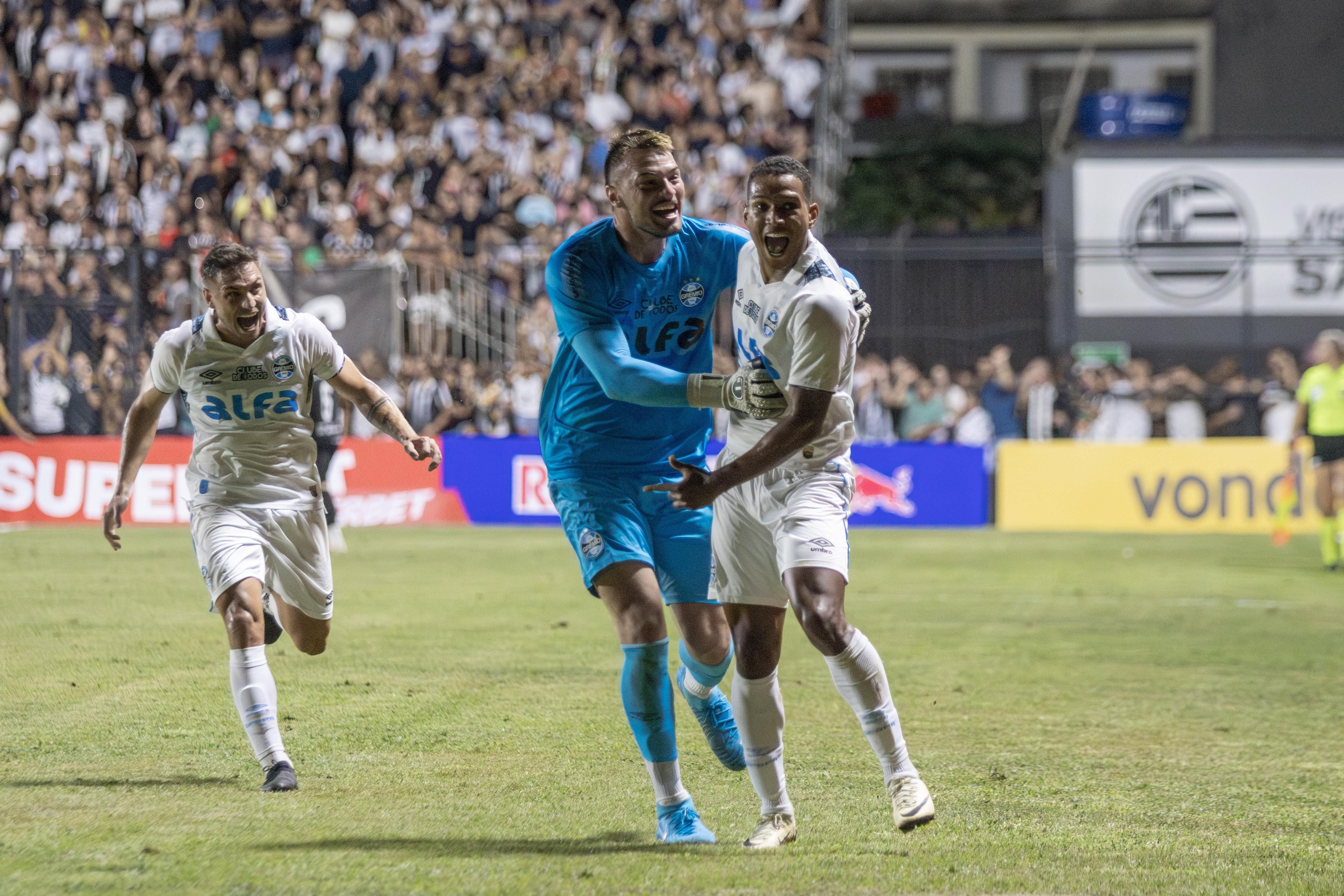 Em duelo dramático, Grêmio vence Athletic nos pênaltis e avança na Copa do Brasil
