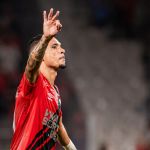 Luiz Fernando escolhe música surpreendente após marcar hat-trick pelo Athletico