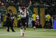 Corinthians vence Palmeiras no Allianz e abre vantagem na final do Paulista