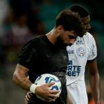 Emiliano, do Corinthians, abre o jogo sobre situação física de Yuri Alberto