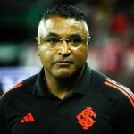 Roger Machado comenta possíveis retornos de titulares no Inter para o GreNal 447