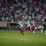 Everton Ribeiro decide, Bahia vence Ceará e coloca Atlético no Z4 do Brasileiro