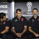 Carille reclama da regularidade do Vasco e relativiza vaias da torcida