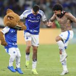 Fotos registram euforia de Gabigol e do Cruzeiro após vitória sobre Flamengo; veja