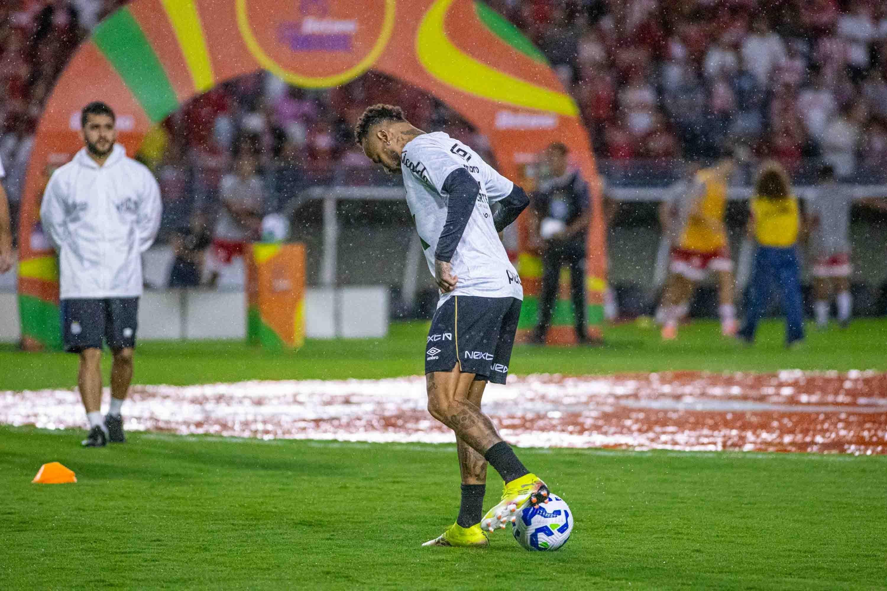 Técnico do Santos explica escolha de batedores contra o CRB e avalia retorno de Neymar