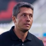 Carpini confirma saída de goleiro do Vitória e explica rescisão com volante