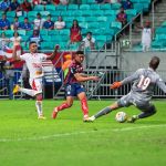 Bahia vence, garante melhor campanha e elimina Náutico da Copa do Nordeste