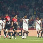 Athletico-PR perde em casa para o Atlético-GO e se complica na Série B