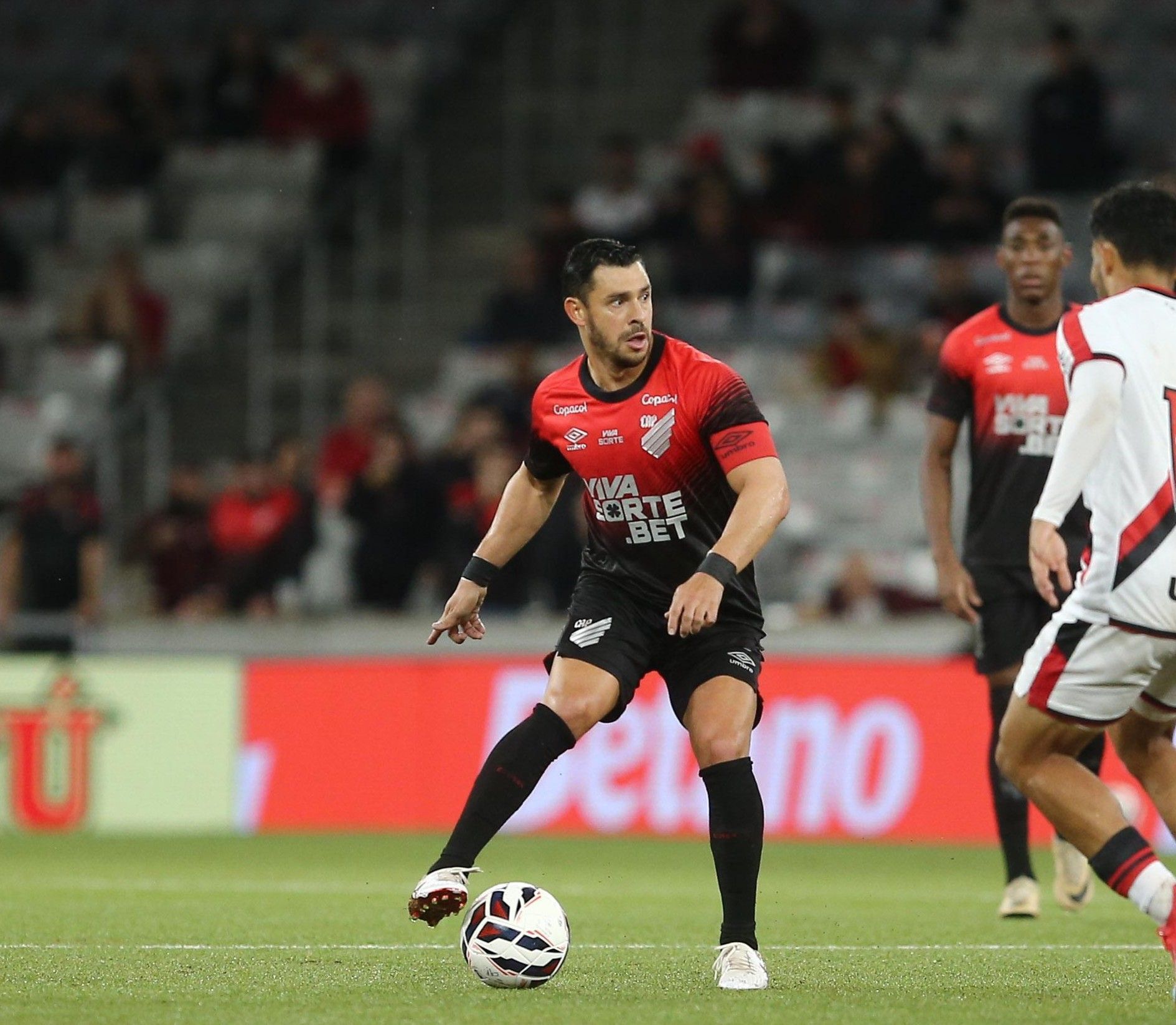 Giuliano dispara contra atuação do Athletico-PR: “A gente se precipita“