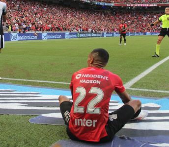 Madson não entra em campo pelo Athletico-PR desde o Brasileirão 2024