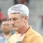 Técnico do Athletico-PR, Odair manda recado sobre clássico com Coritiba