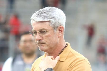 Odair Hellmann, técnico do Athletico-PR