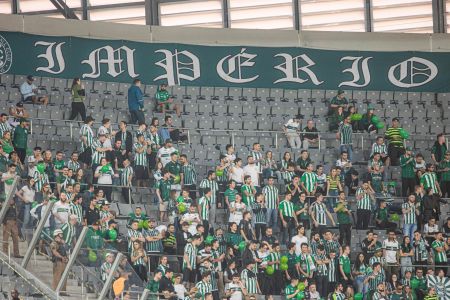 Torcida do Coritiba deve encher espaço destinado à torcida visitante na Arena da Baixada