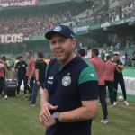 Veja números de Mozart Santos, do Coritiba, em clássicos do futebol brasileiro