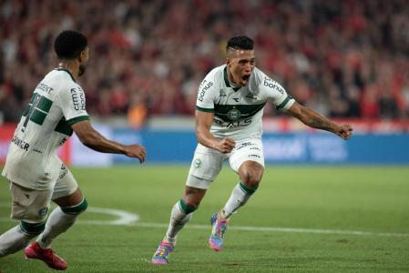 Gómez fez o gol do Coritiba no segundo tempo