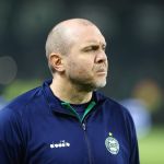 Mozart Santos explica bom momento do Coritiba na Série B e exalta elenco