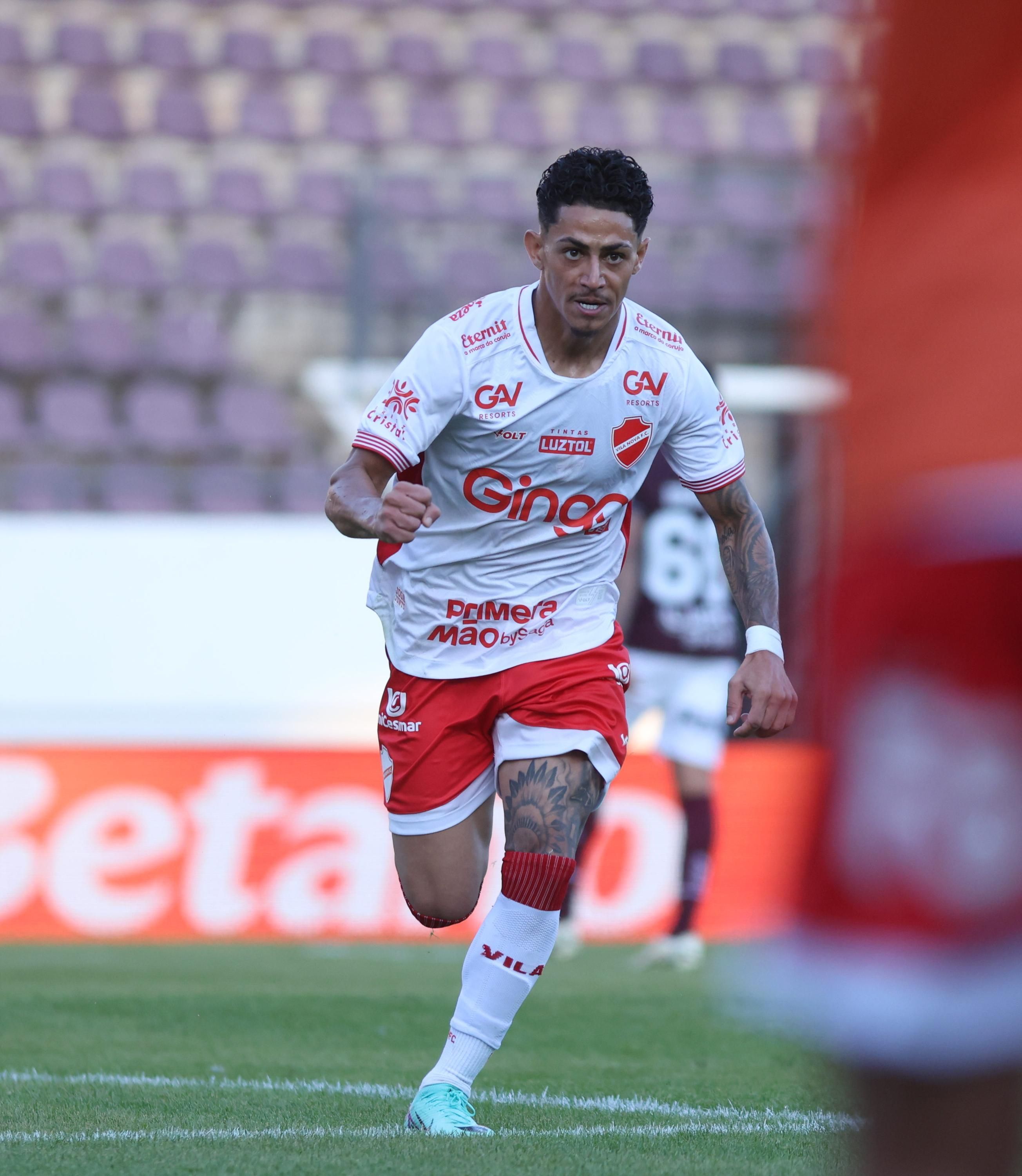 Ex-Cruzeiro marca, e Vila Nova-GO bate a Ferroviária fora de casa pela Série B