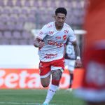 Ex-Cruzeiro marca, e Vila Nova-GO bate a Ferroviária fora de casa pela Série B