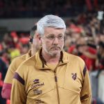 Odair aquece disputa no Athletico-PR: 'Ninguém vai jogar por carteirada'