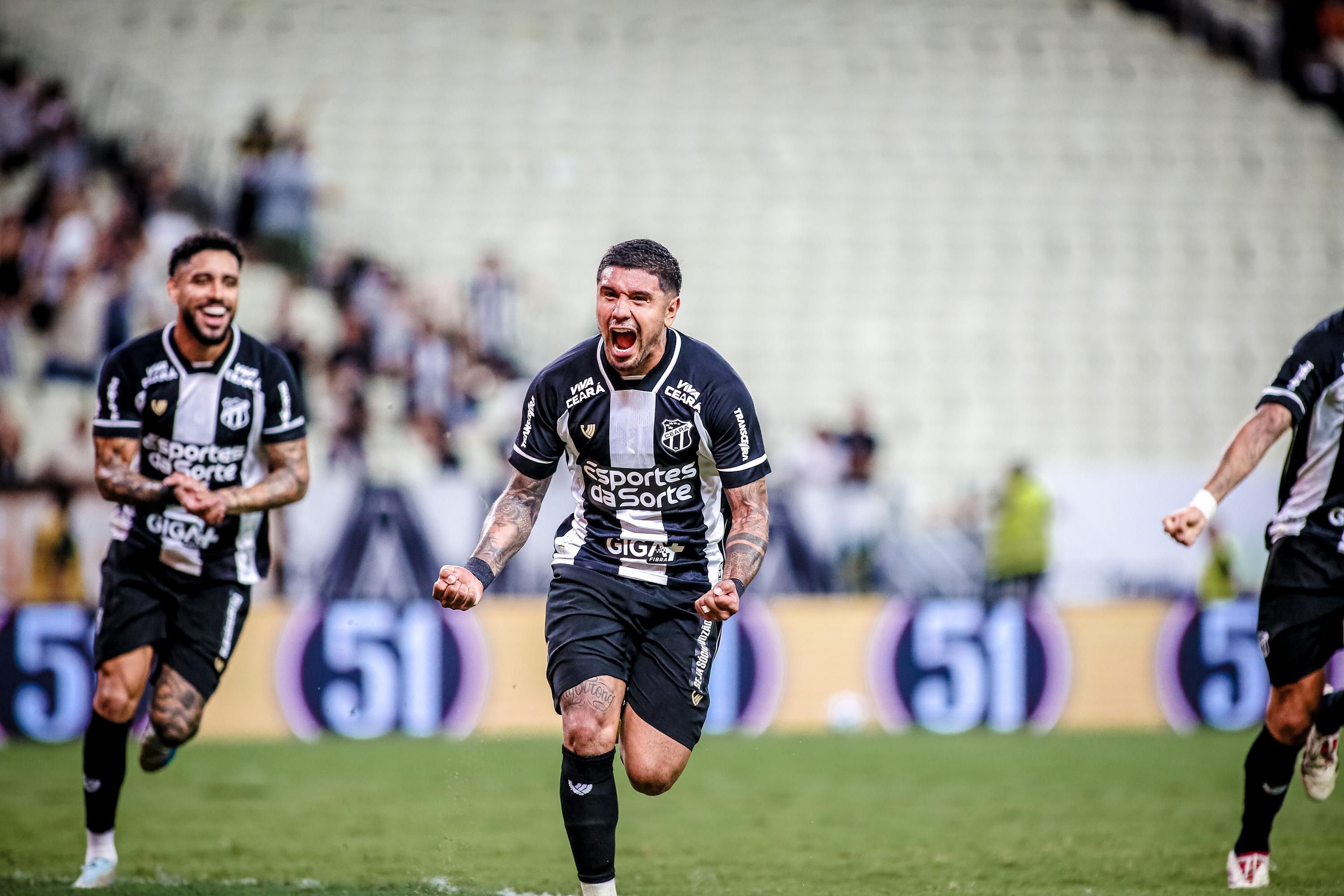 Ceará vence 'Clássico-Rei', afunda Fortaleza e sobe na tabela do Brasileiro