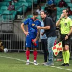 Zagueiro do Bahia revela bastidores de discussão com Hulk, do Atlético