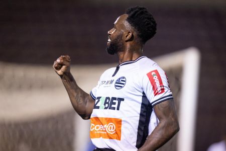 David Braga fez o gol da virada do Athletic contra a Ferroviária