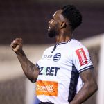 Em jogo com quatro expulsões, Athletic bate Ferroviária e sobe na tabela da Série B