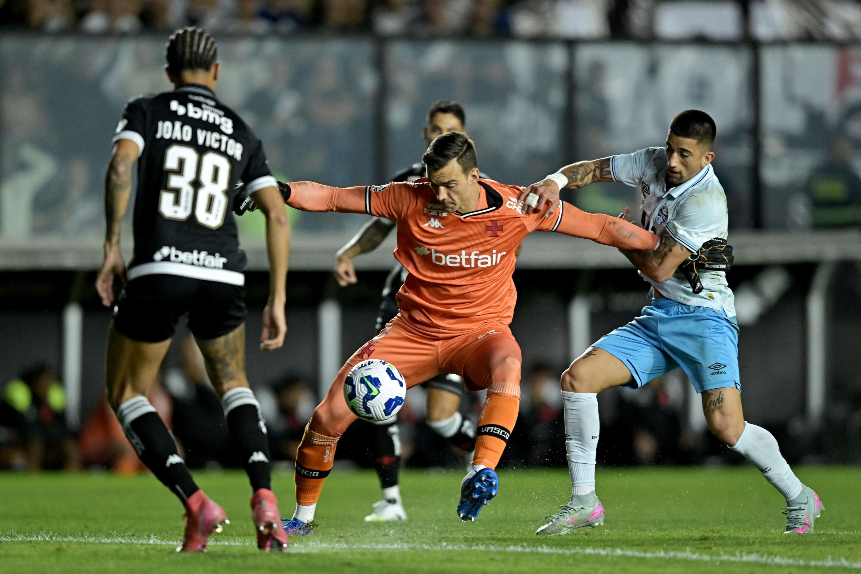 Vasco e Grêmio empatam em duelo dos pressionados pelo Campeonato Brasileiro