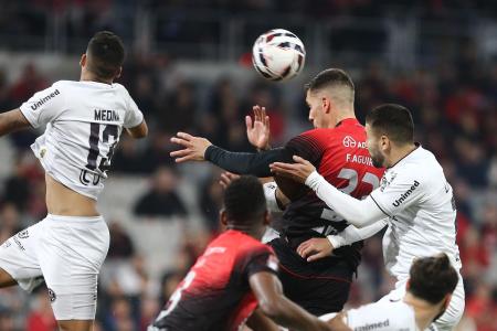Athletico-PR recebeu Ferroviária na Arena da Baixada