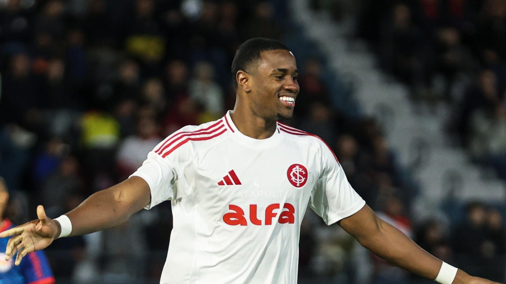 Por que Ricardo Mathias demorou para ser titular do Inter? Roger Machado explica