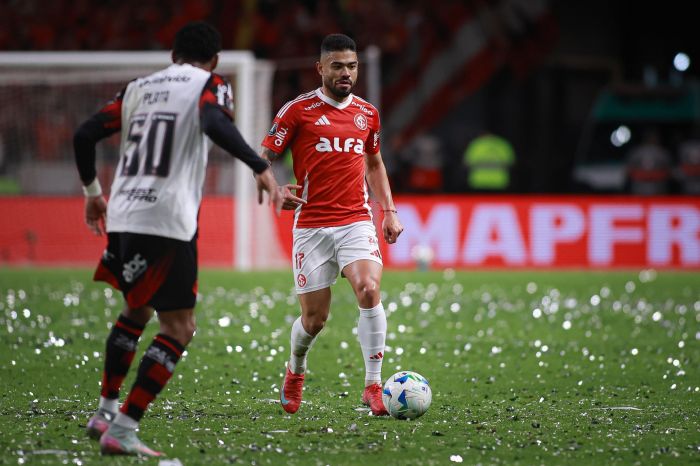 Bruno Tabata atuou pelo Inter contra o Flamengo na Libertadores