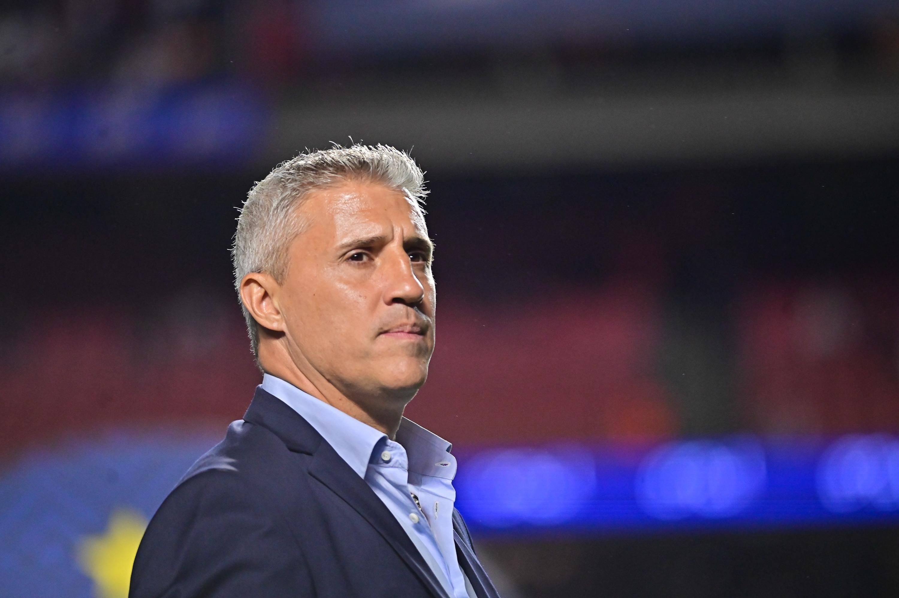 São Paulo: Crespo atualiza situação de Lucas e Marcos Antônio