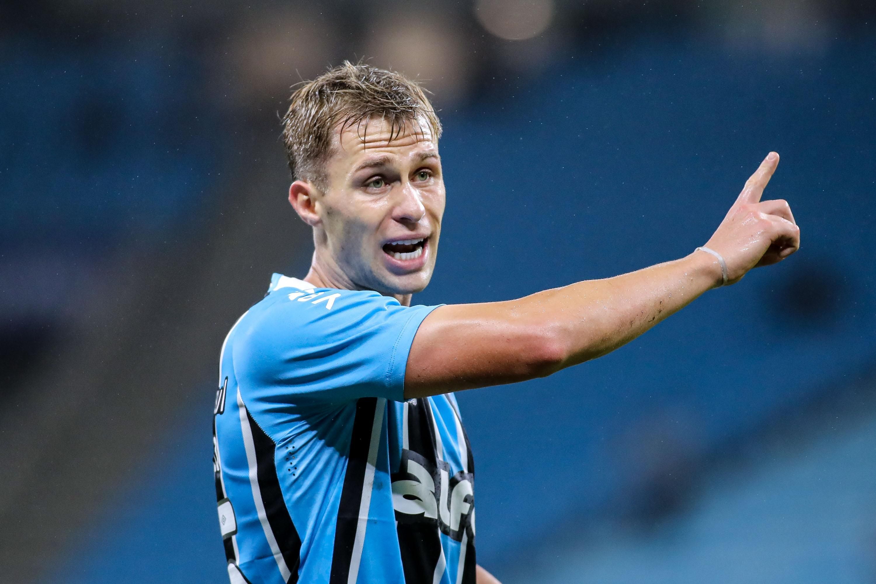 Grêmio encaminha empréstimo de volante para o Atlético-GO; veja detalhes