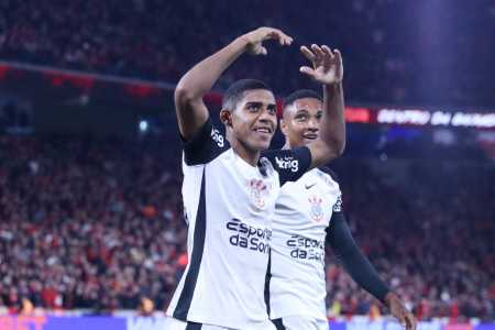 Gui Negão foi o herói da vitória do Corinthians sobre o Athletico-PR