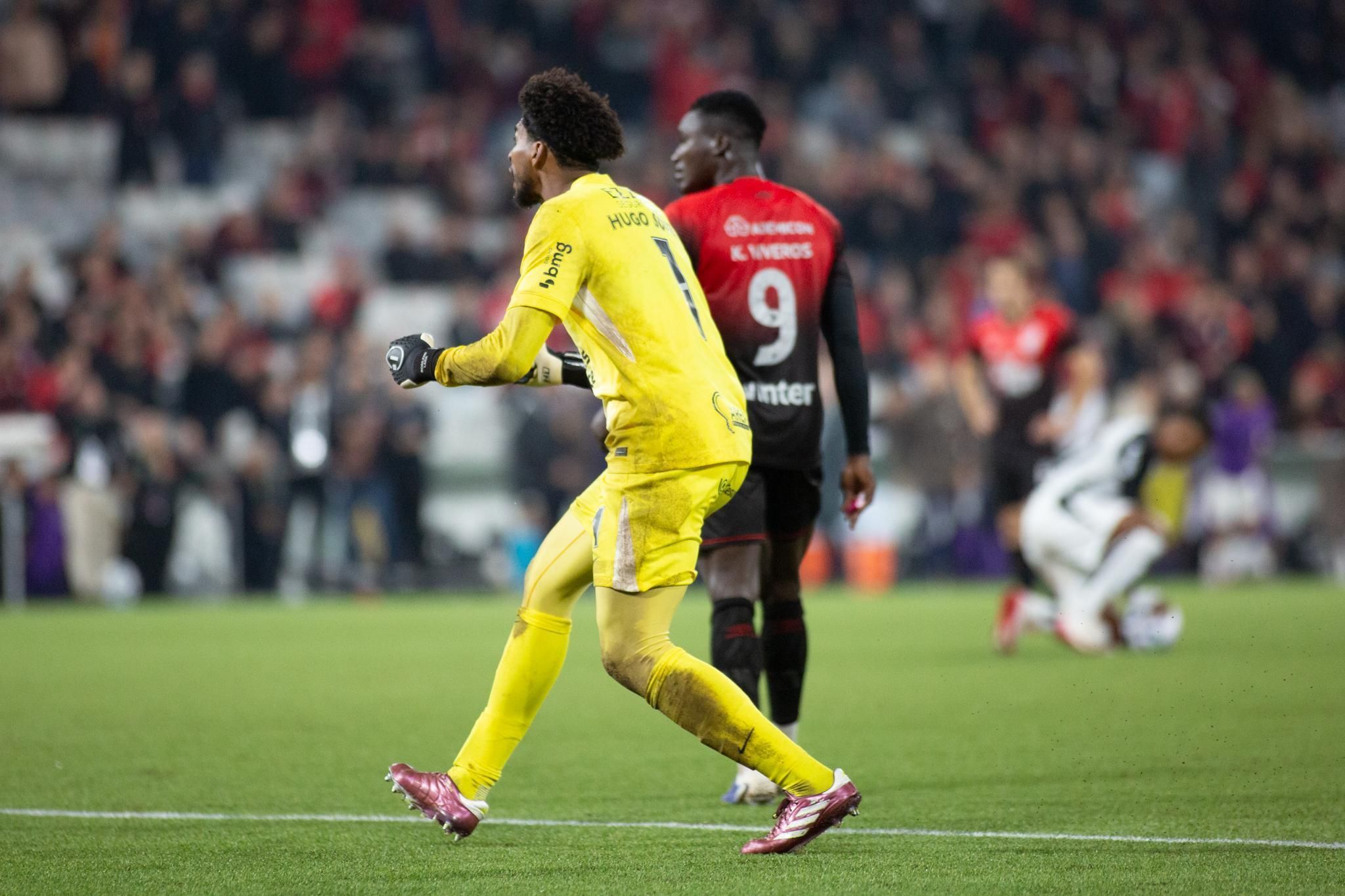 Hugo Souza diz se estará disponível para jogo de volta entre Corinthians e Athletico-PR