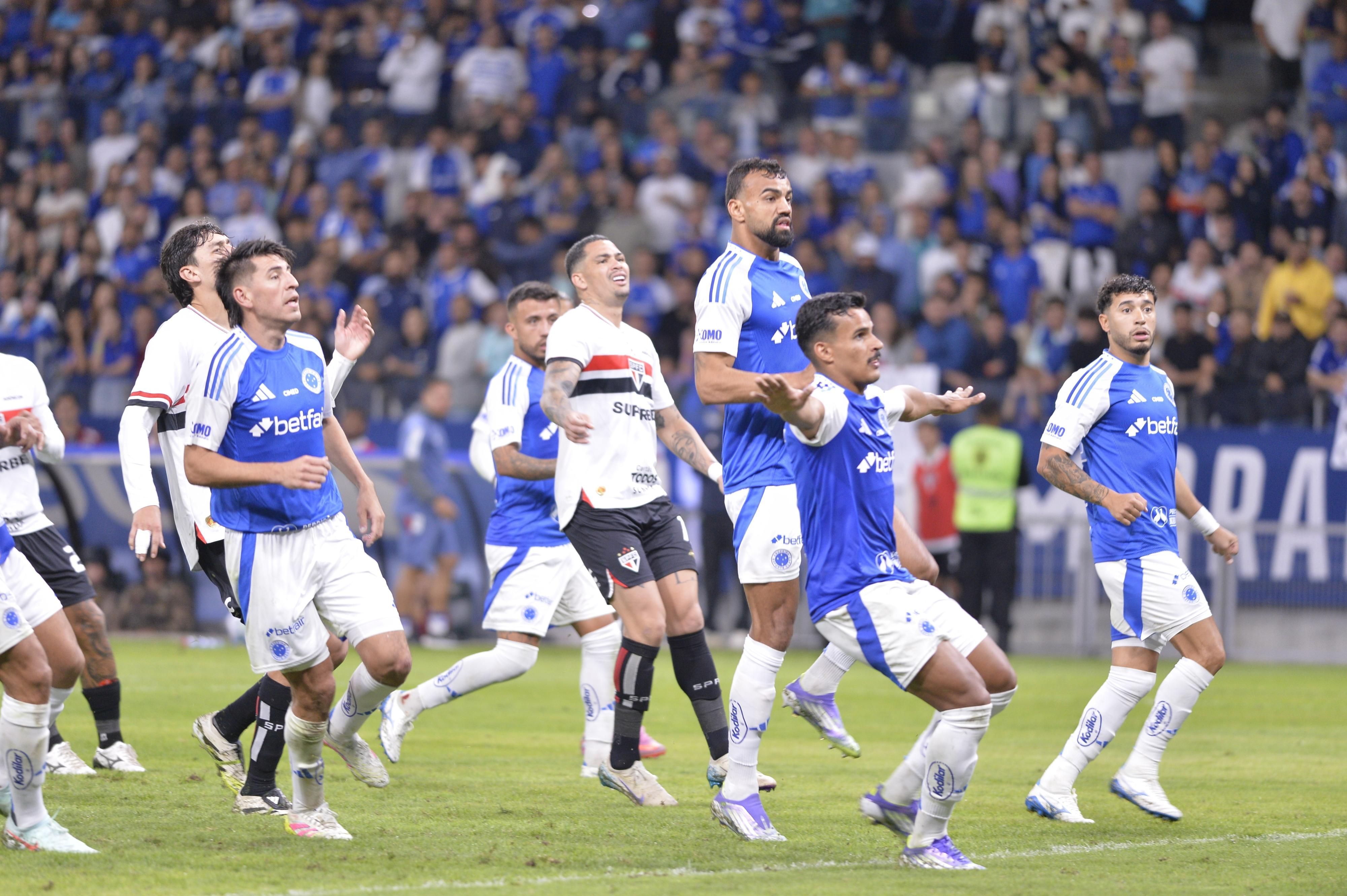 Cruzeiro encerra longa sequência positiva do São Paulo no Brasileiro; saiba detalhes